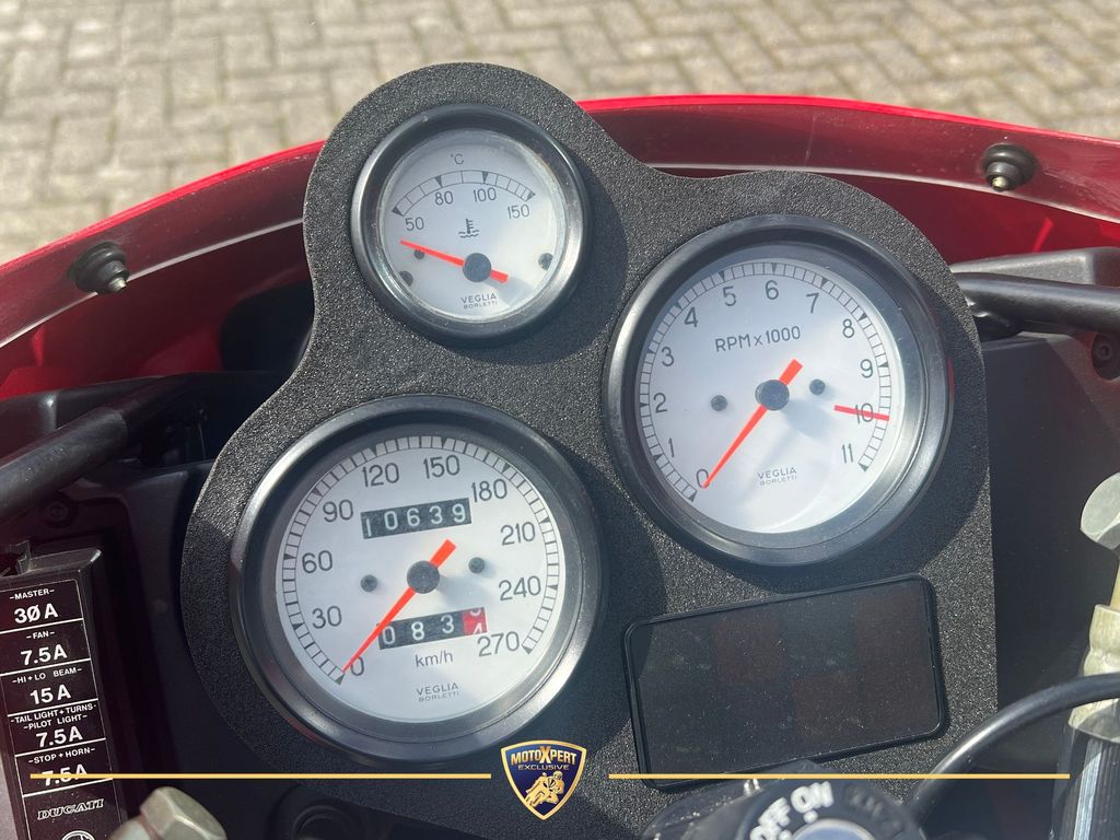 Ducati 888 Strada thumbnail 2