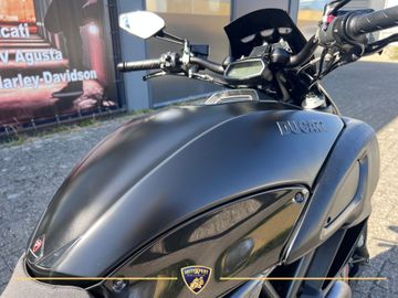 Ducati Diavel 1200 Dark thumbnail 4