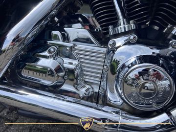 Harley-Davidson Electra Glide Ultra Classic FLHTCU thumbnail 10