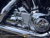 Harley-Davidson Electra Glide Ultra Classic FLHTCU thumbnail 10
