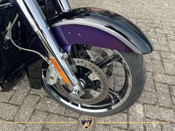 Harley-Davidson Electra Glide Ultra Limited CVO FLHTKSE thumbnail 8