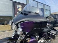 Harley-Davidson Electra Glide Ultra Limited CVO FLHTKSE thumbnail 3