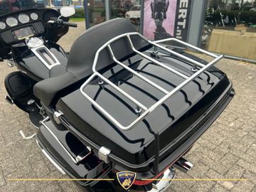 Harley-Davidson Electra Glide Ultra Limited FLHTK thumbnail 9