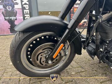 Harley-Davidson Fat Boy Lo FLSTFB thumbnail 9