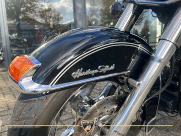 Harley-Davidson Heritage Softail Classic FLSTCI thumbnail 5