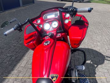 Harley-Davidson Road Glide thumbnail 7
