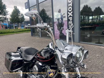Harley-Davidson Road King Classic FLHRCI thumbnail 3