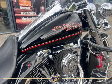 Harley-Davidson Road King Classic FLHRCI thumbnail 5