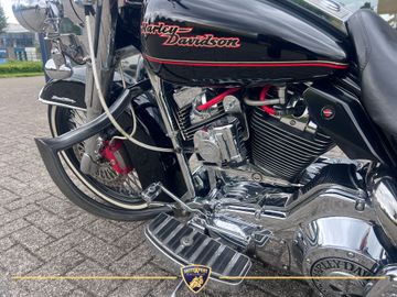 Harley-Davidson Road King Classic FLHRCI thumbnail 6
